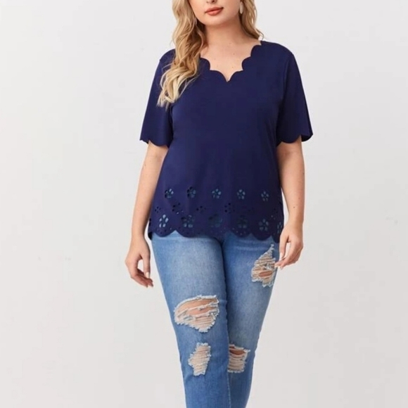 SHEIN Tops - SHEIN Women's Scalloped V-neck Tunic